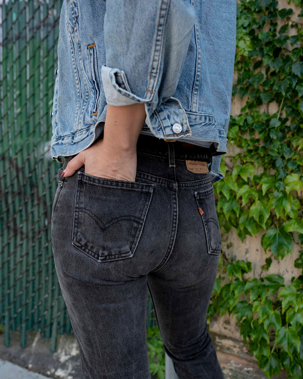 Vintage Levi's Fit Style is Right for You? We Thieves