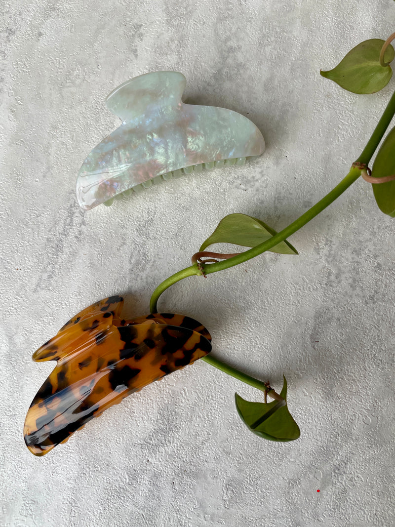 Midi Hair Claw - We Thieves