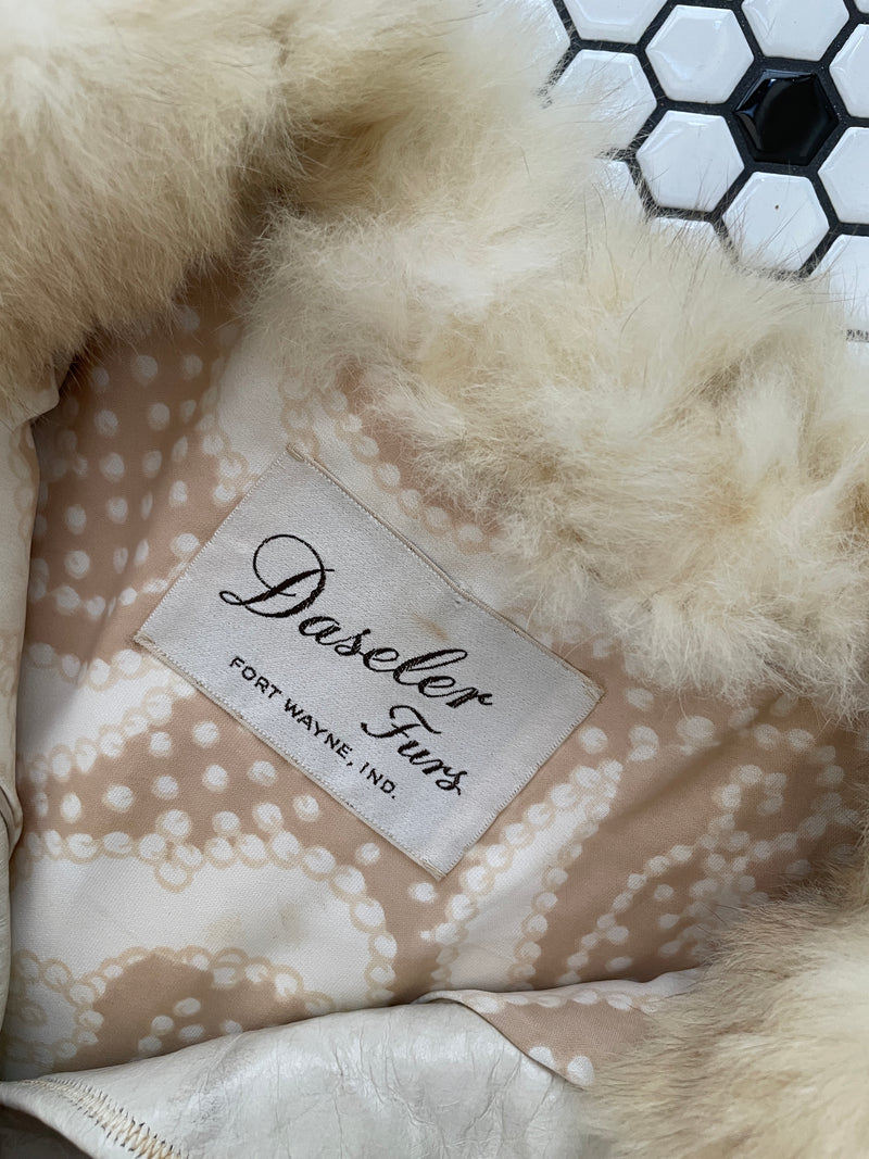 Vintage 1960s Daseler Furs and White Leather Coat - We Thieves