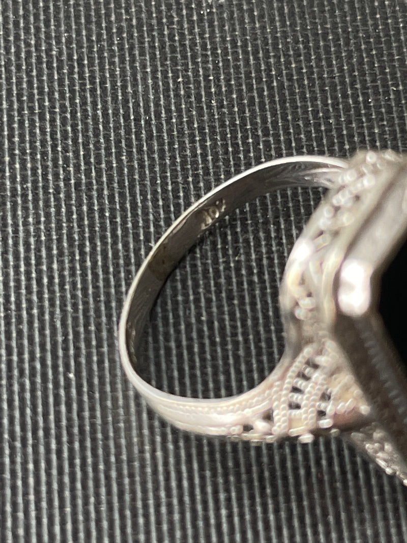 Vintage 10k White Gold Ring with Small Diamond Set in Onyx Size 6