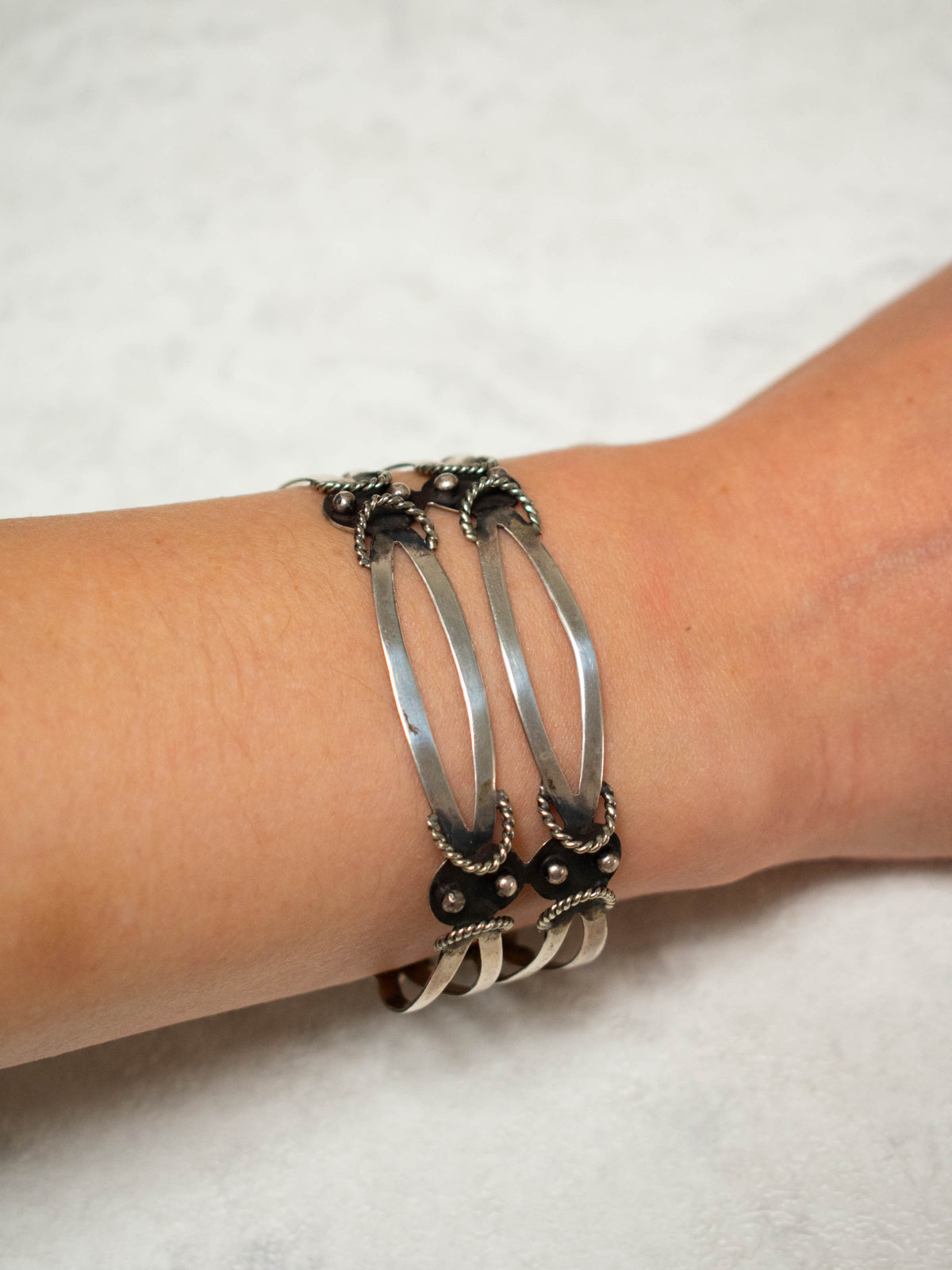 Vintage and Artisan Jewelry – We Thieves