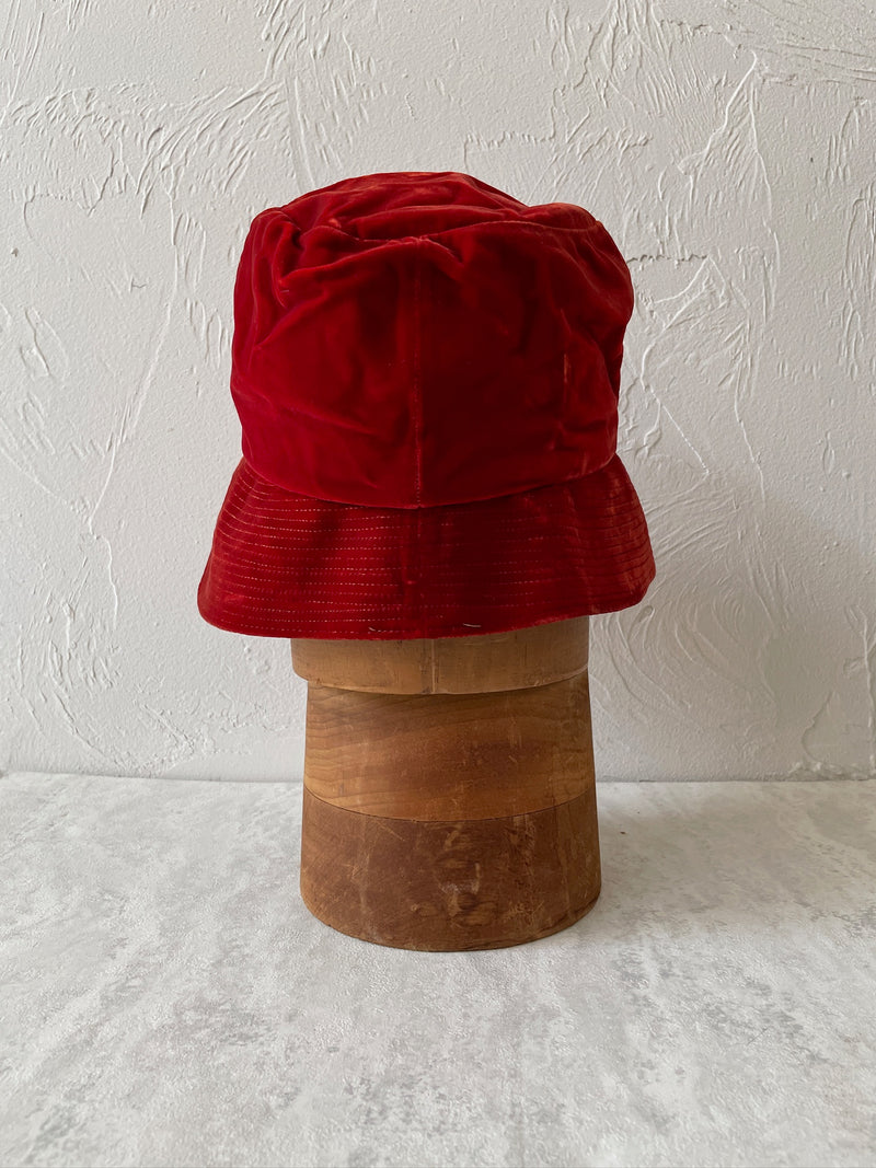 Vintage Red Velvet Floppy Bucket Hat - We Thieves