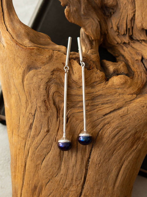 Rima Sterling Silver Drop Earrings with Black Pearl - We Thieves