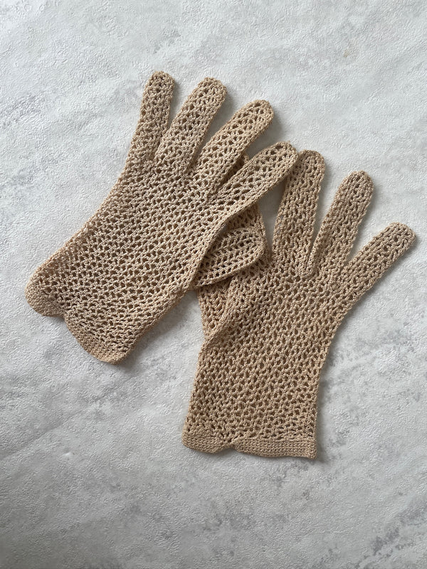 Vintage Edwardian Small Beige Crochet Gloves - We Thieves