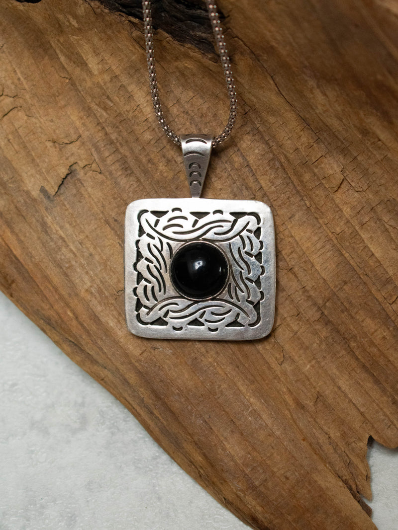 Vintage Mexican Sterling Silver Necklace with Onyx Setting