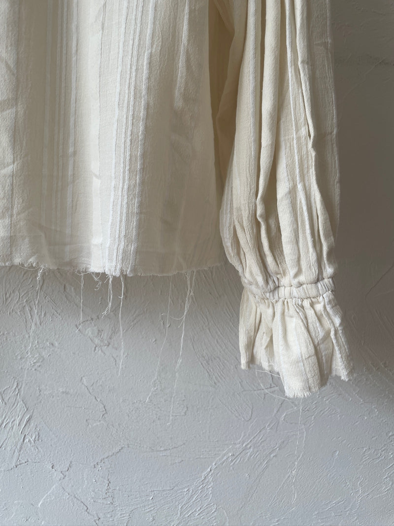 Vintage Philosophy Cream Peasant Blouse with Raw Hem S/M - We Thieves