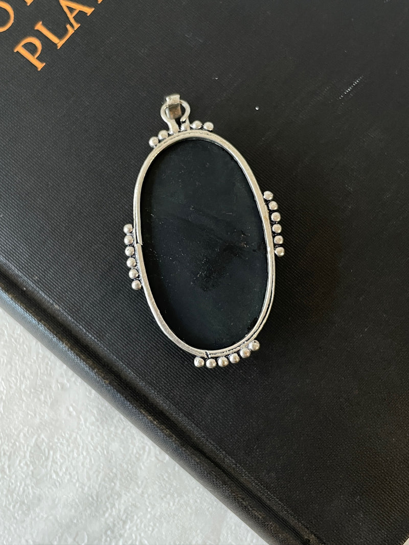 Vintage Large Faceted Onyx & Sterling Silver - We Thieves