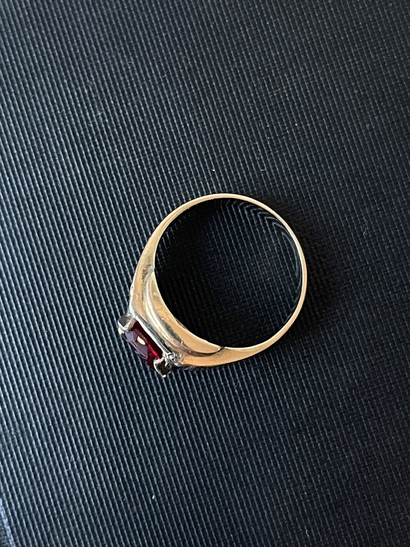 Vintage Men's 14k Gold & Large Ruby Ring Size 7
