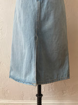 Vintage 90s GAP Lightwash Denim Pencil Skirt L - We Thieves