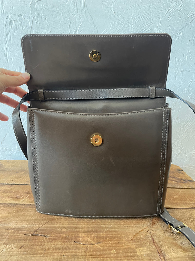 Vintage Ferragamo Taupe Leather Crossbody Handbag - We Thieves
