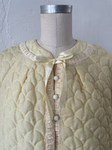Vintage 1960s Quilted Butter Yellow Capelet M/L - We Thieves