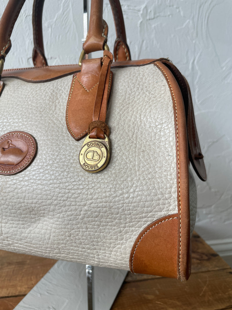 Vintage Dooney & Bourke Cream Pebbled Leather Doctor Bag - We Thieves