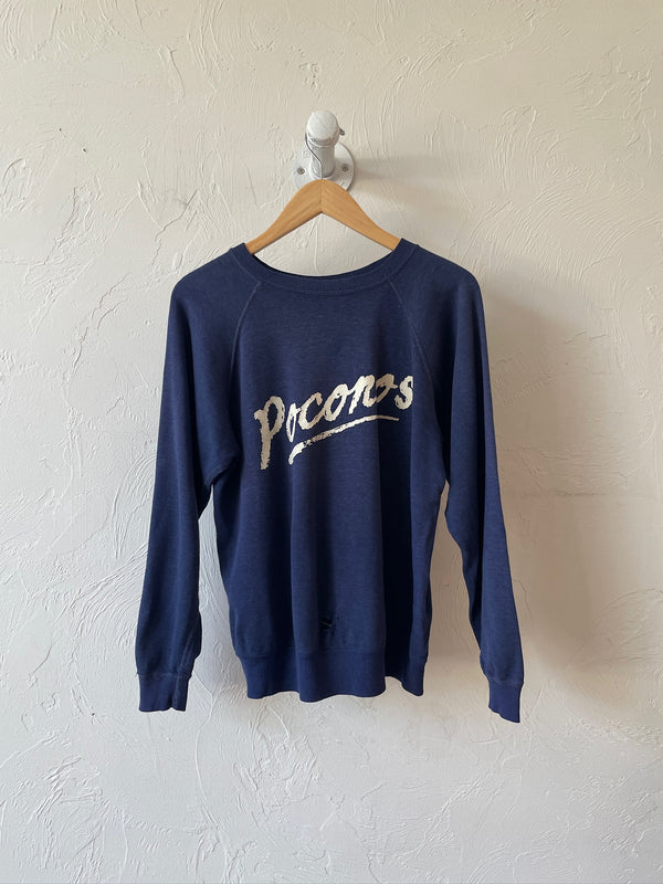 Vintage 70s/80s Poconos Navy Blue Crewneck Sweatshirt S/M - We Thieves