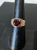 Vintage Men's 14k Gold & Large Ruby Ring Size 7