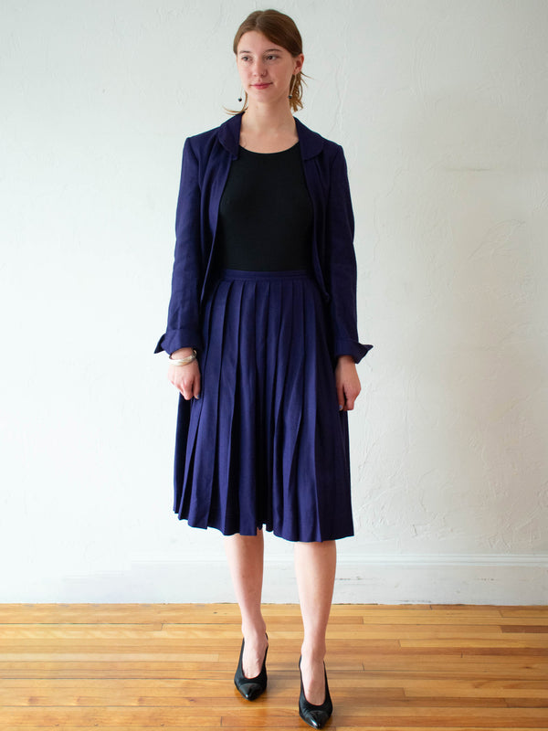 Vintage 1980s Ferragamo Navy Woven Pleated Skirt XS/S - We Thieves