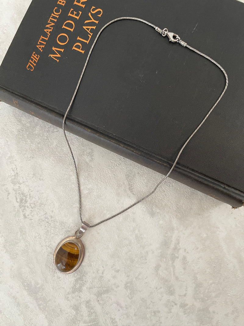 Vintage 925 Mexican Sterling Silver Tiger's Eye Pendant - We Thieves