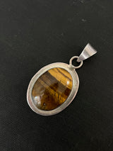 Vintage 925 Mexican Sterling Silver Tiger's Eye Pendant - We Thieves