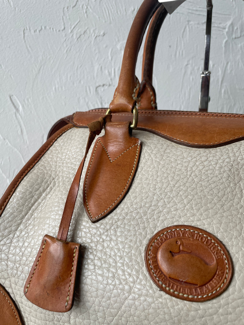 Vintage Dooney & Bourke Cream Pebbled Leather Doctor Bag - We Thieves