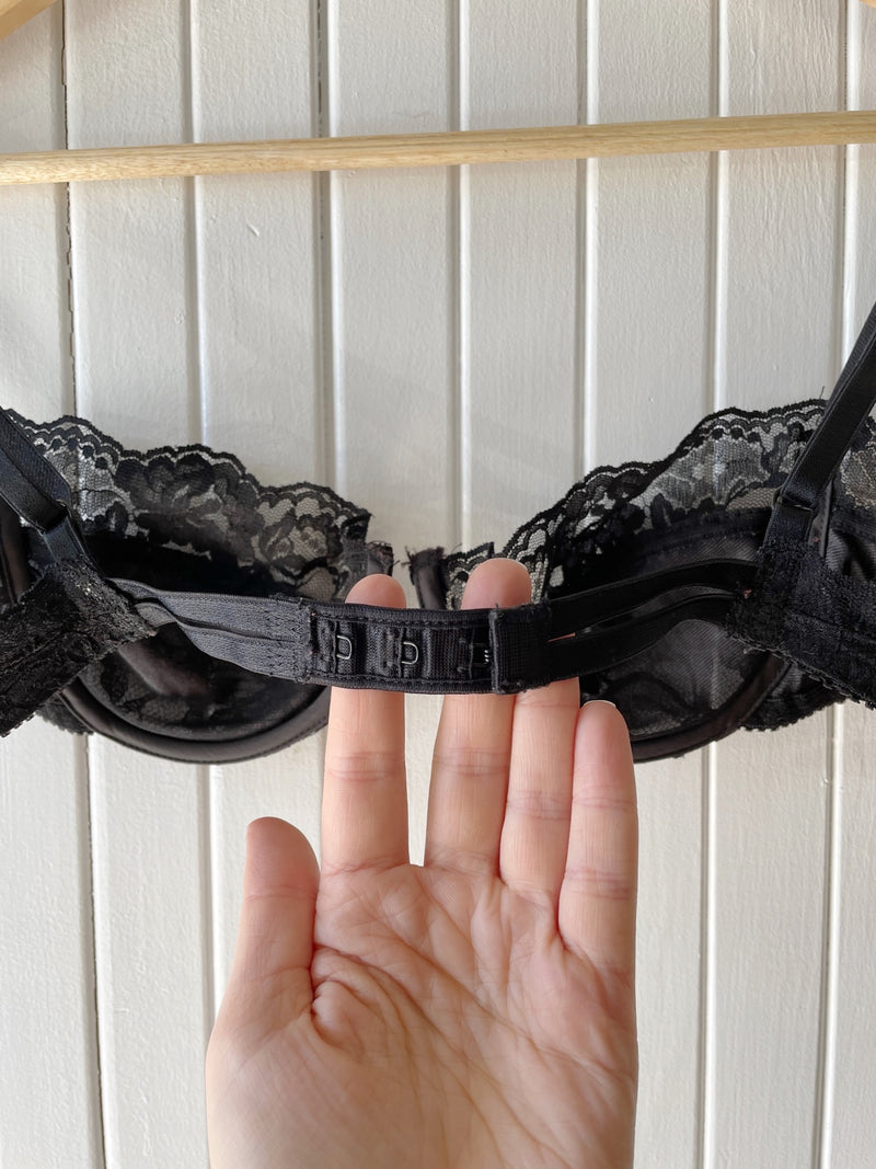 COASTAL GRANDMA DROP  black polka dot bra with lace detail – remass