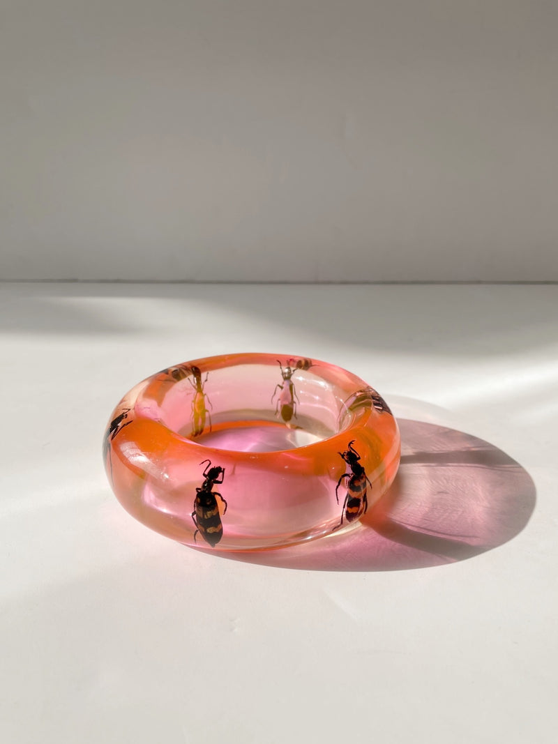Vintage 1960s Lucite Bracelet with Beetle Inclusions - We Thieves